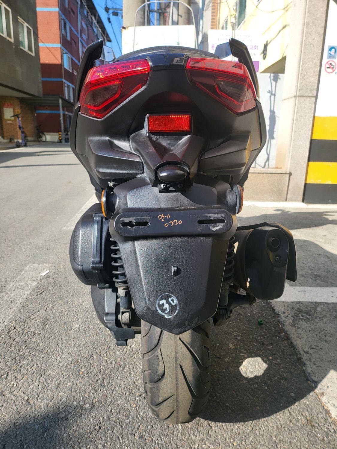 야마하 XMAX 300 ABS 5