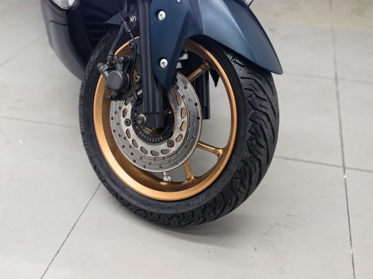 야마하 NMAX 155 7