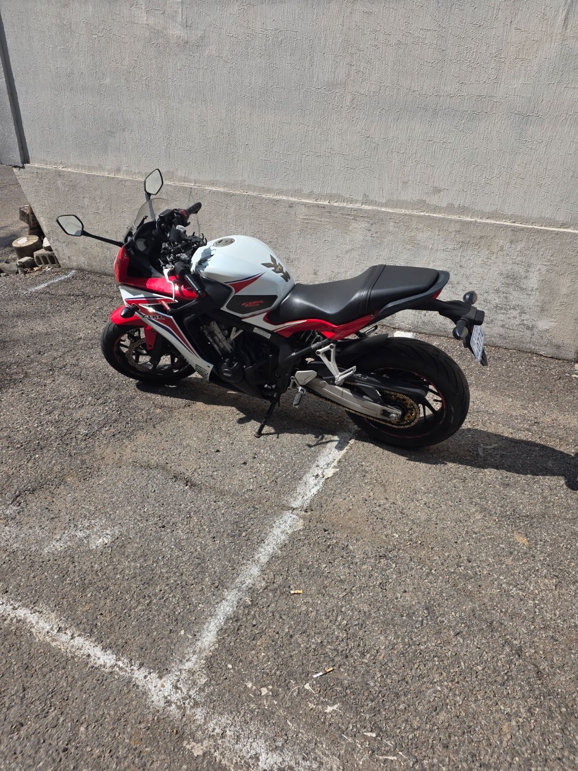 혼다 CBR 650 F thumb 2