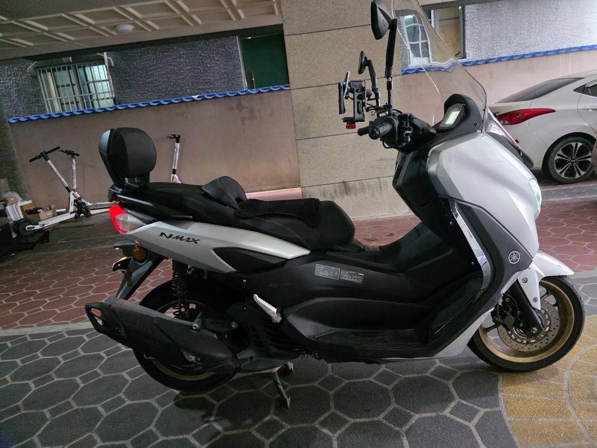 야마하 NMAX 125 4