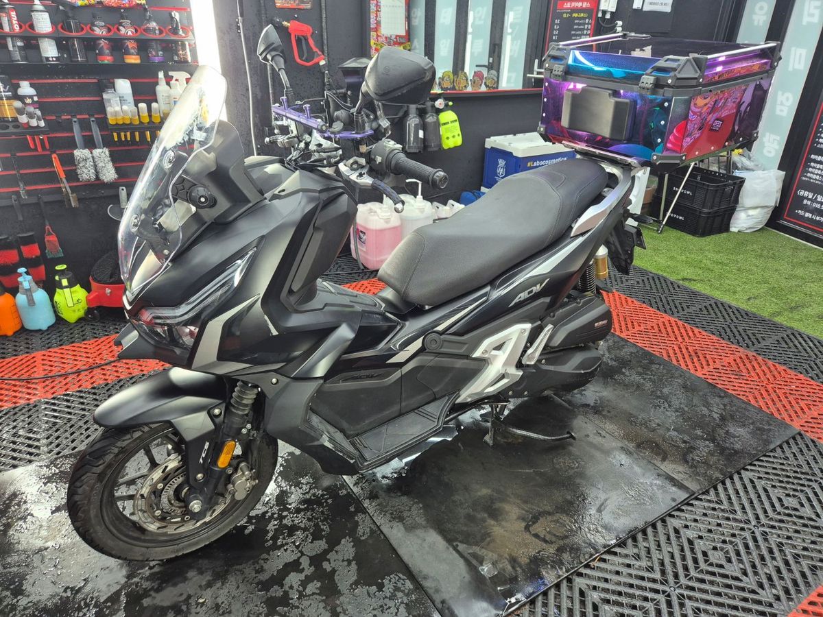 한솜모터스 ADV 125 more