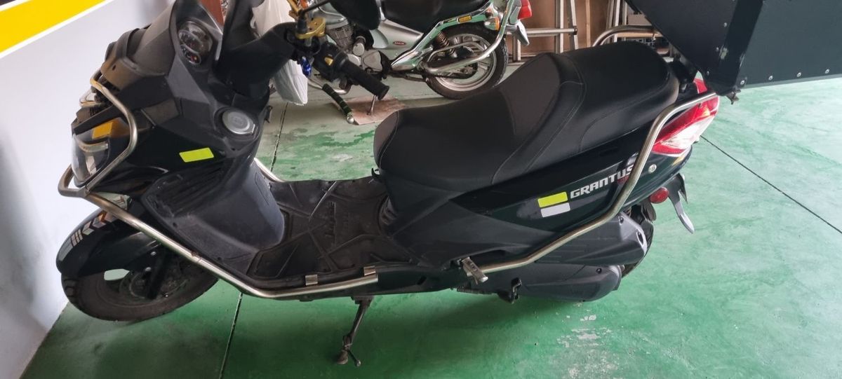 KR모터스  15