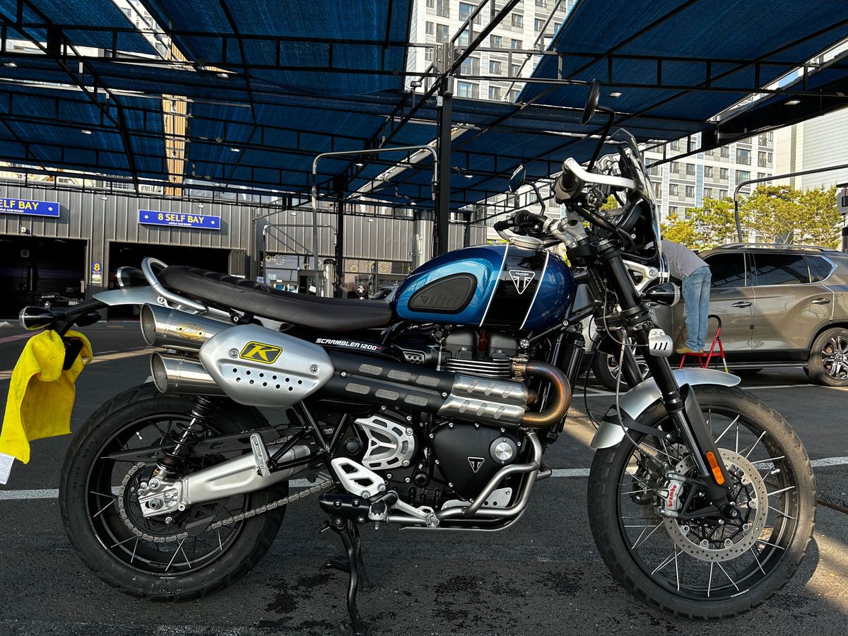 트라이엄프 스크램블러 1200 XC main