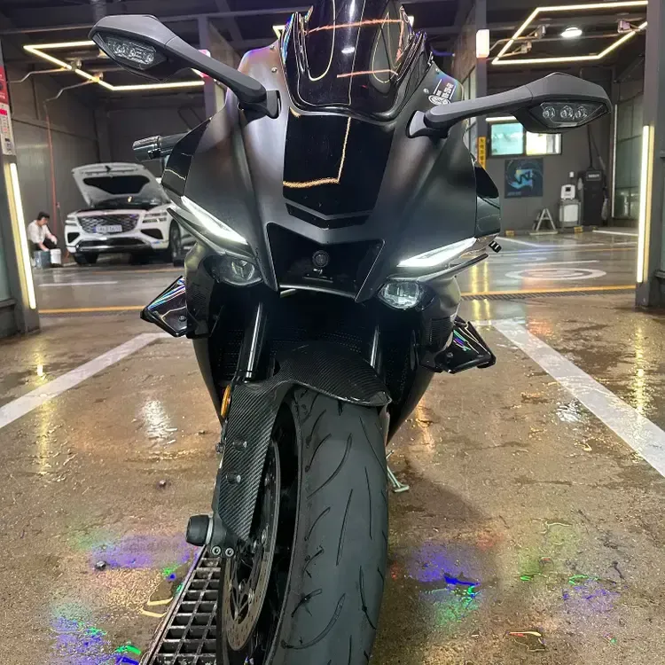 야마하 YZF R1 7