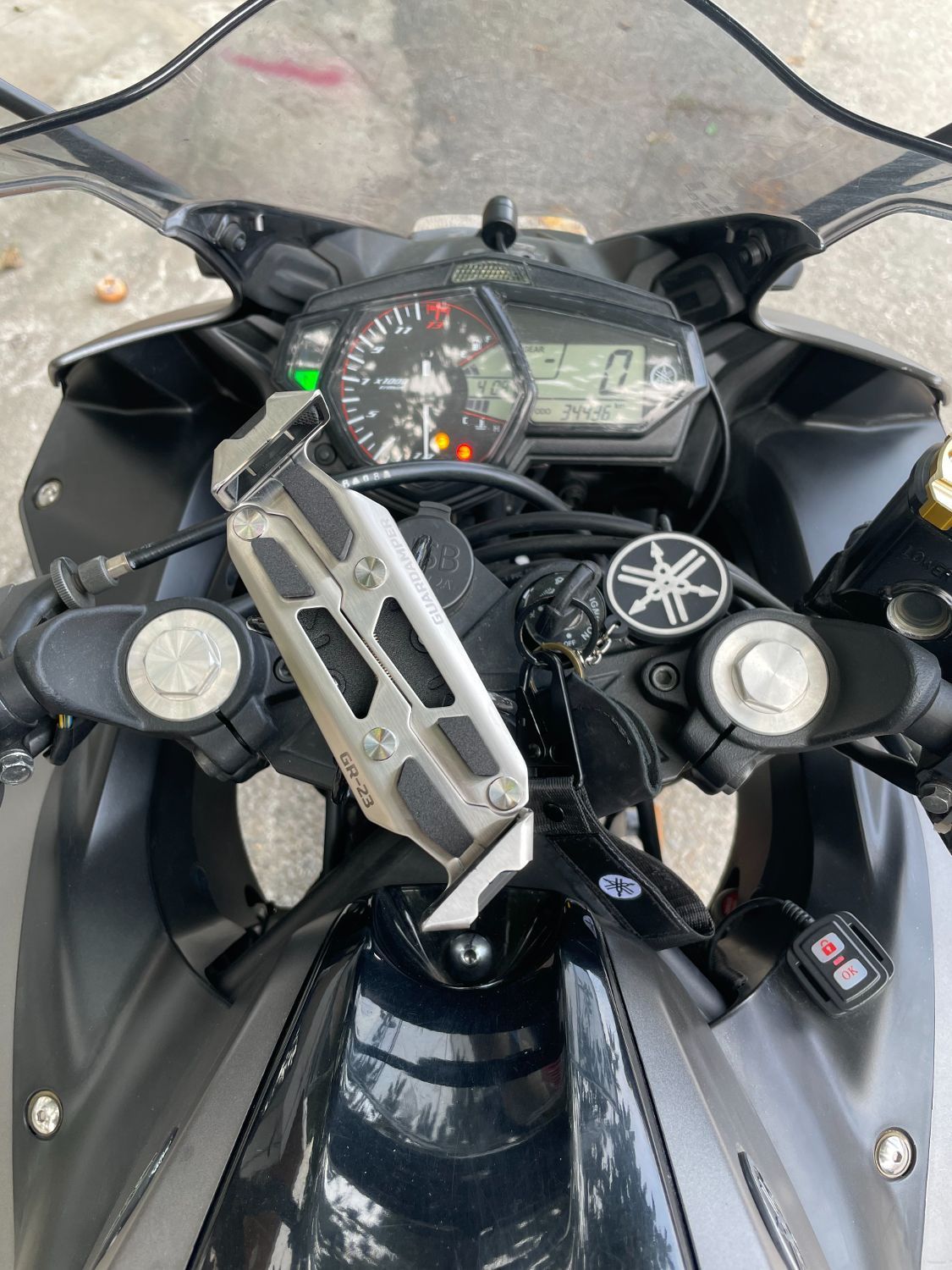 야마하 YZF R3 main