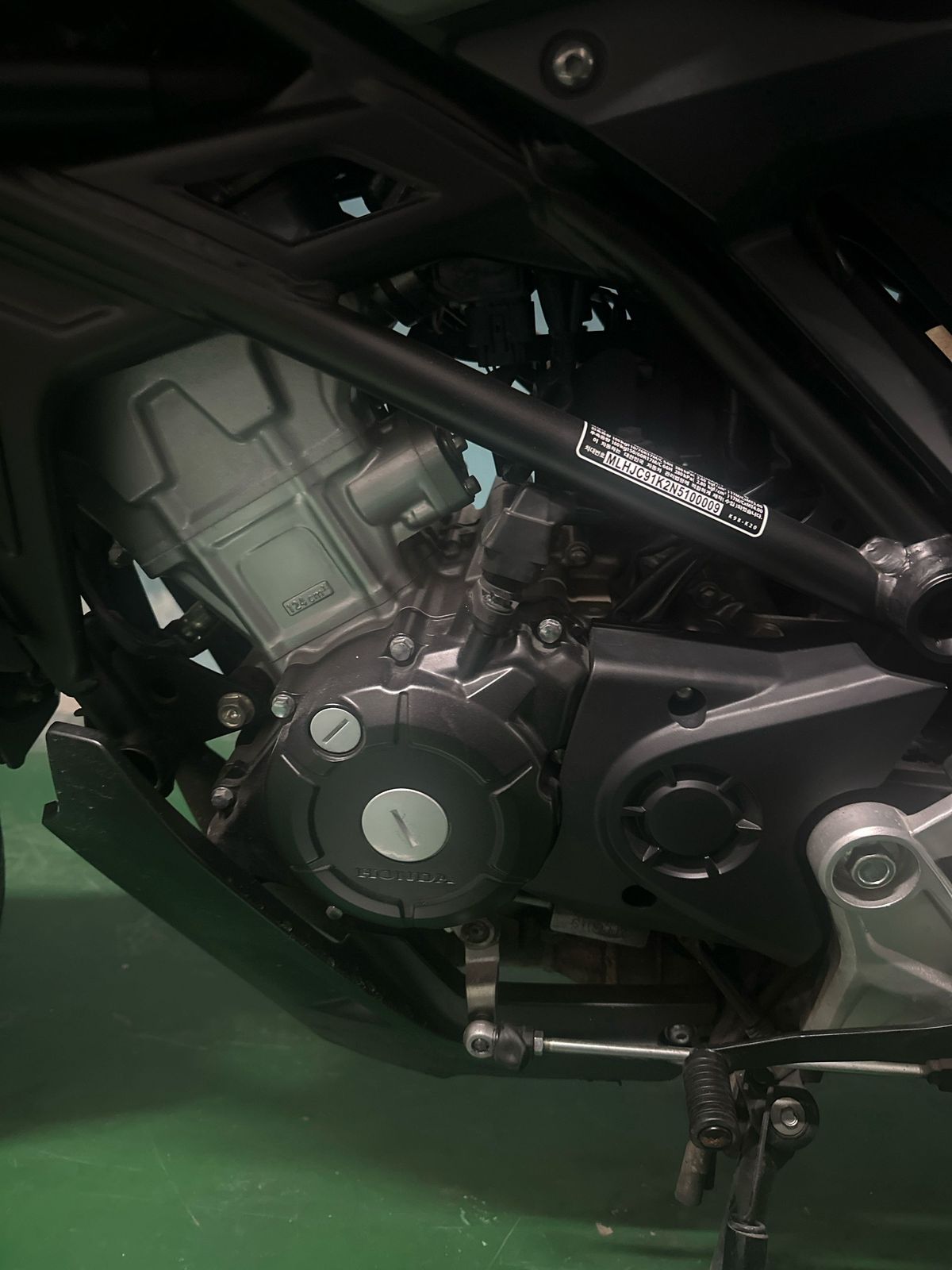 혼다 CB 125 R 7