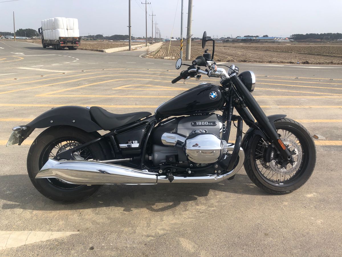 BMW R 18 main