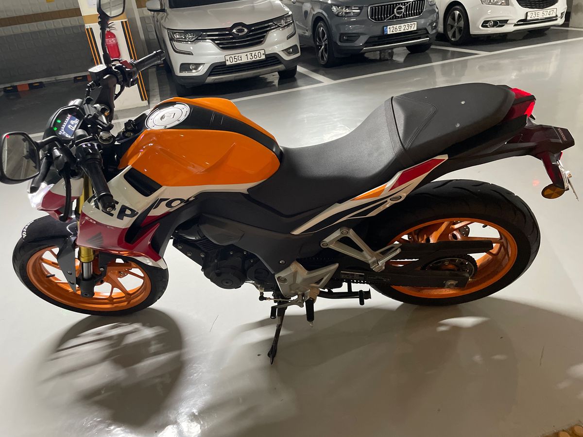 혼다 CB 190 R main