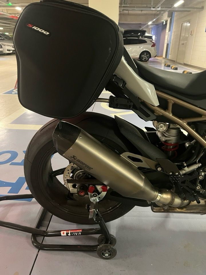 BMW S 1000 RR 8