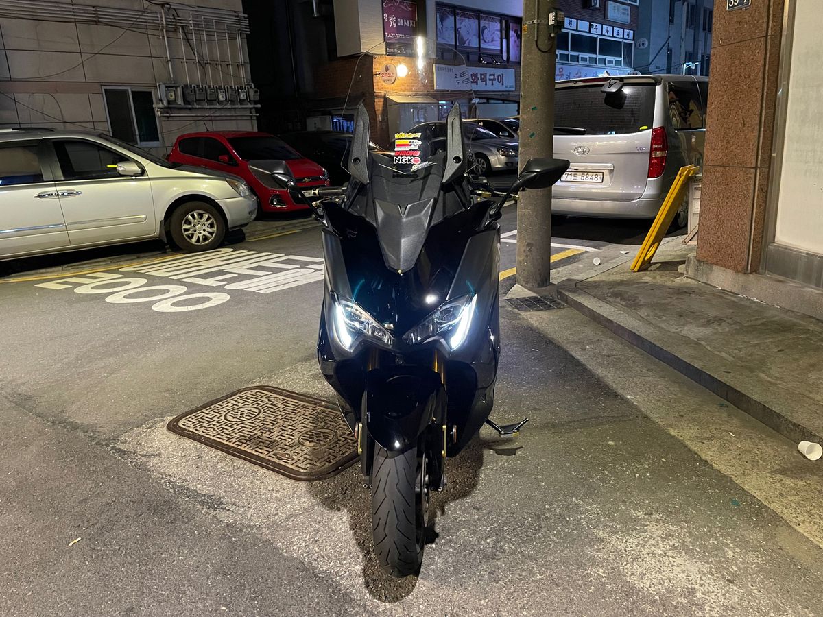 야마하 TMAX DX more