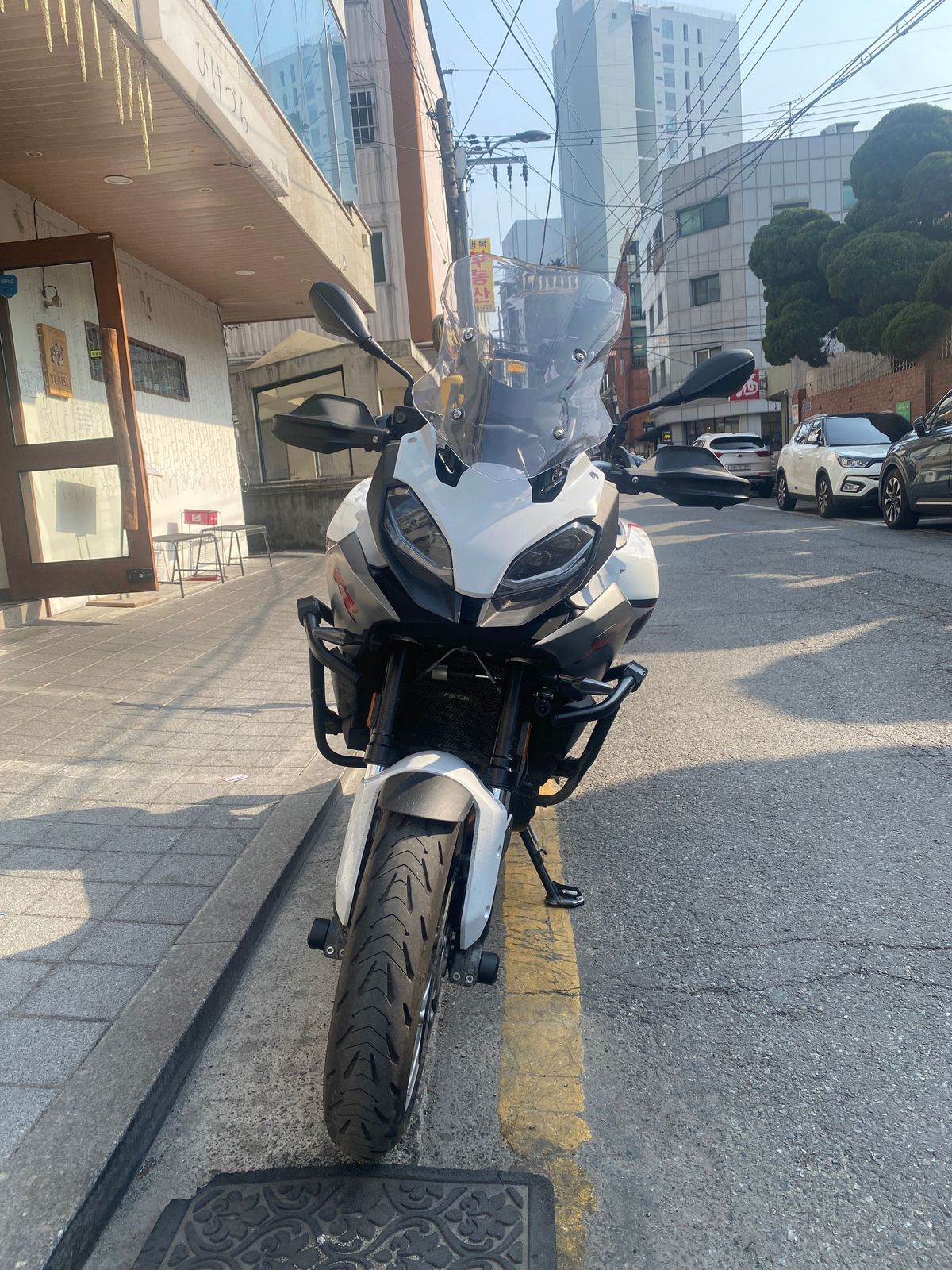 BMW F 900 XR more