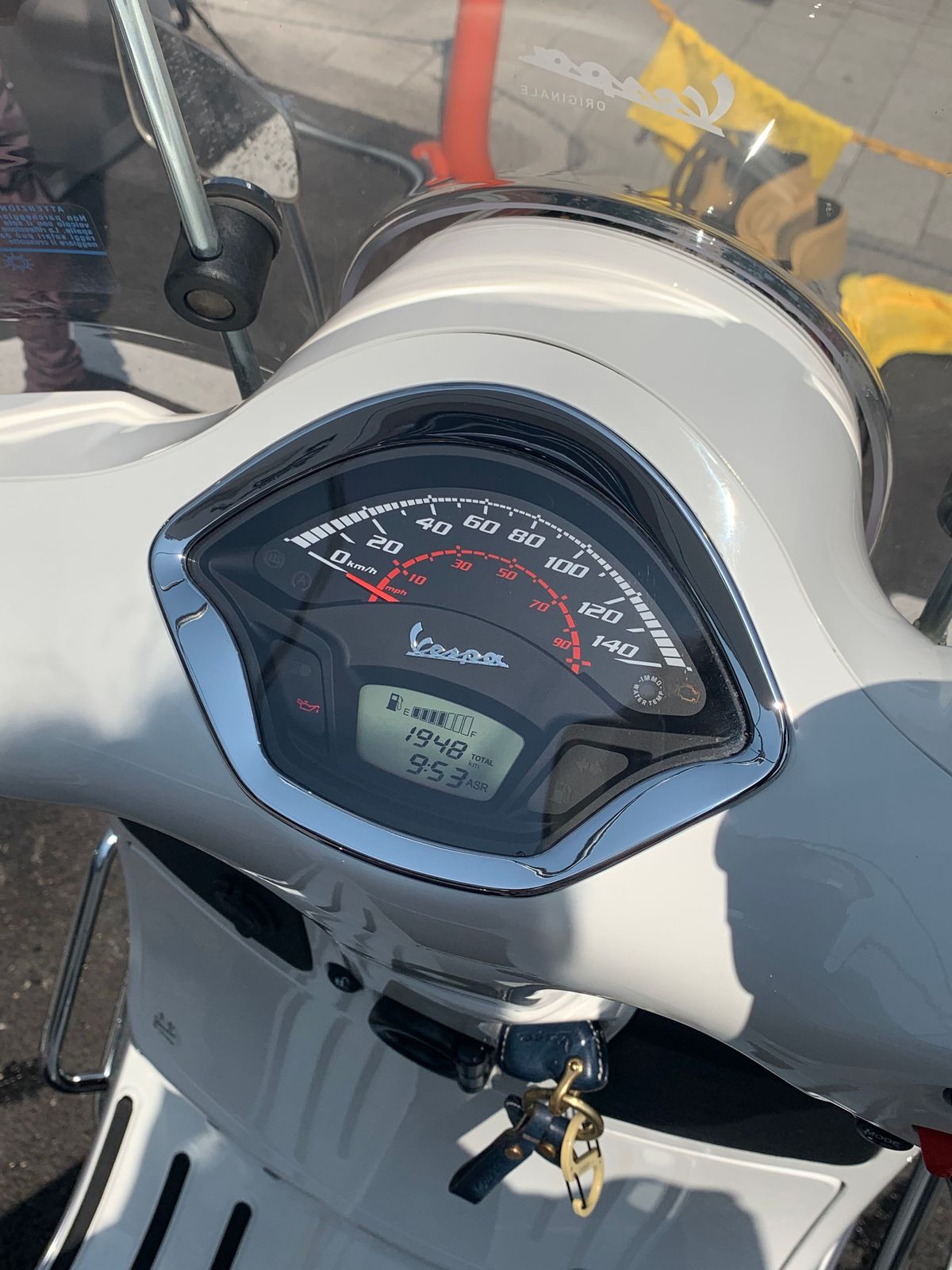 베스파 GTS 300 슈퍼스포츠 5