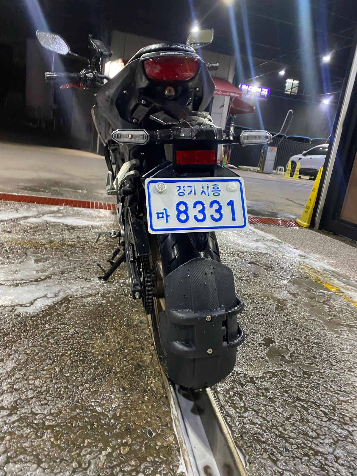 혼다 CB 125 R 4