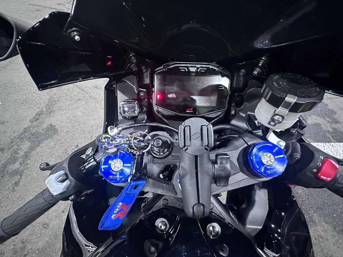 스즈키 GSX R 1000 R more