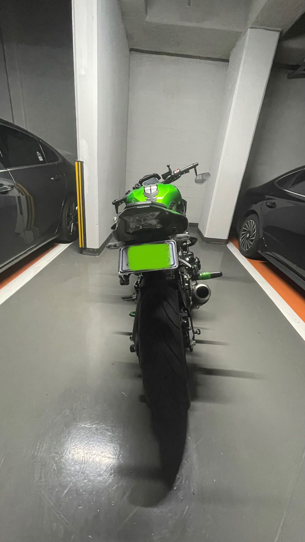 가와사키 Z 900 4