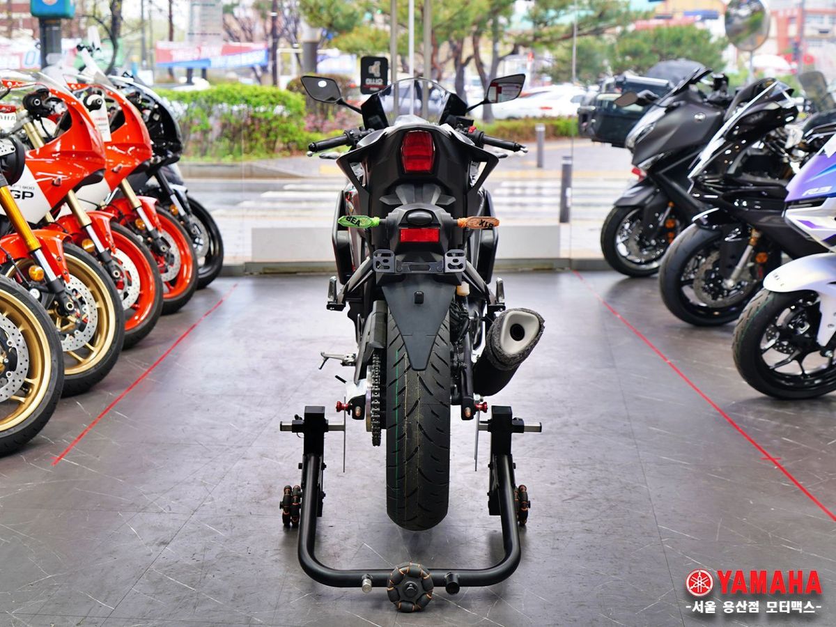 야마하 YZF R3 27