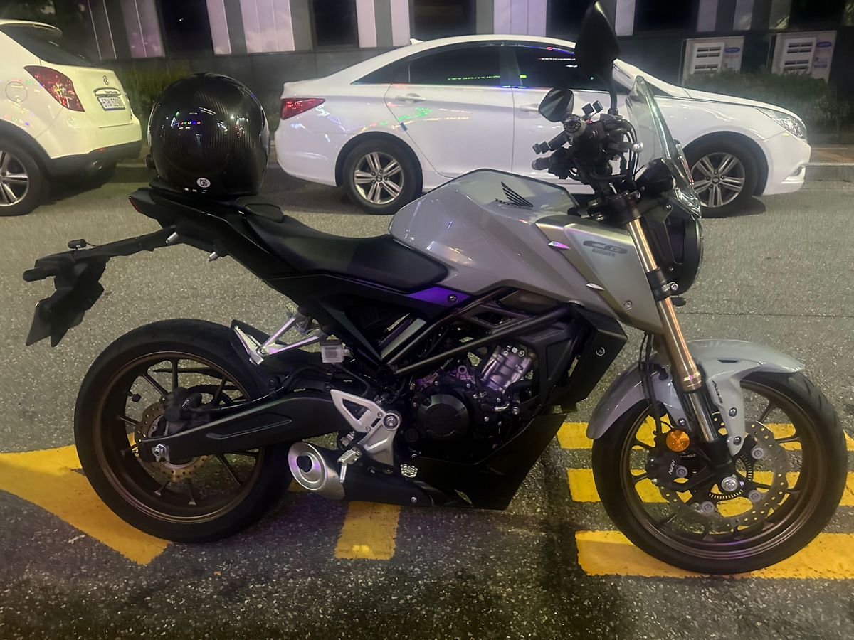 혼다 CB 125 R main