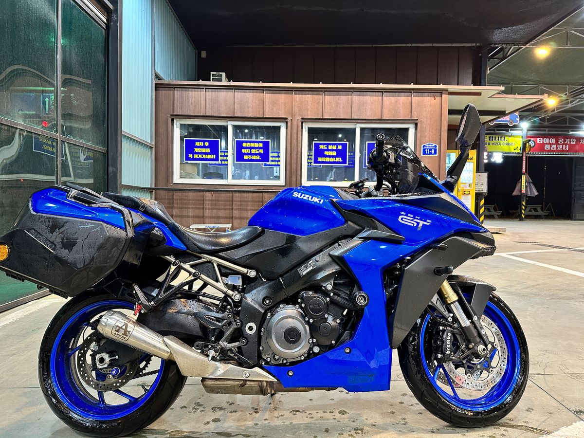 스즈키 GSX S 1000 GT main