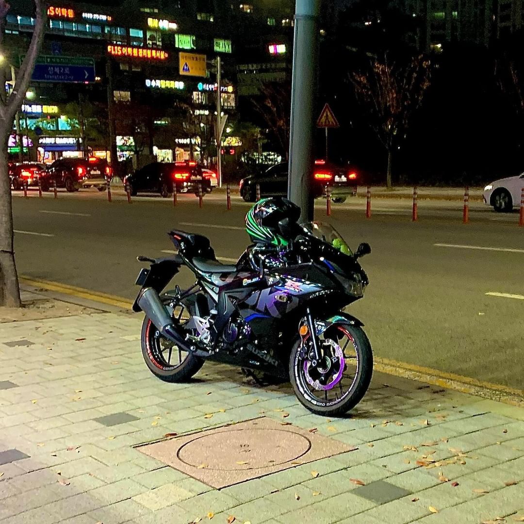 스즈키 GSX R 125 ABS 9
