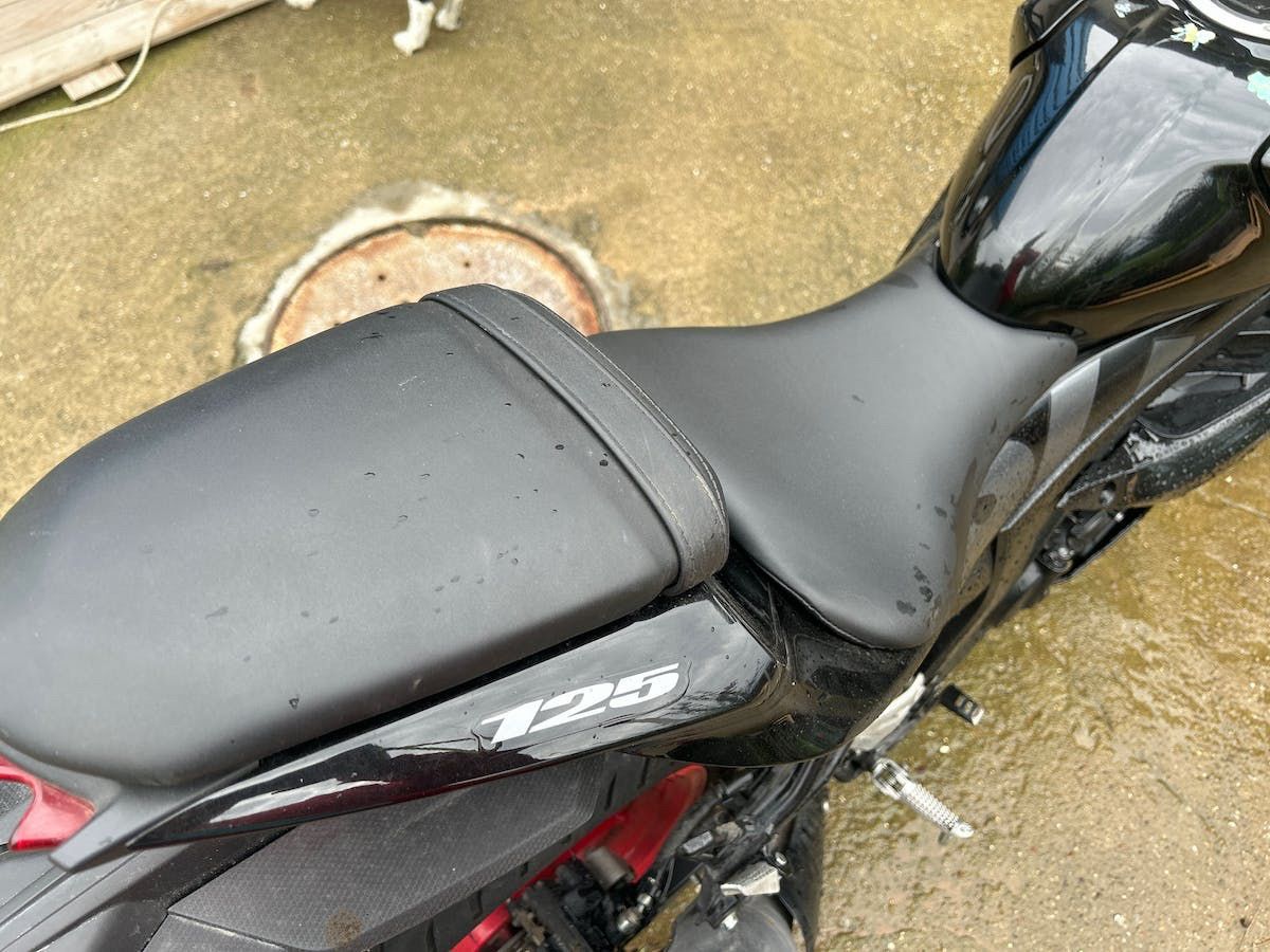 스즈키 GSX R 125 ABS 8