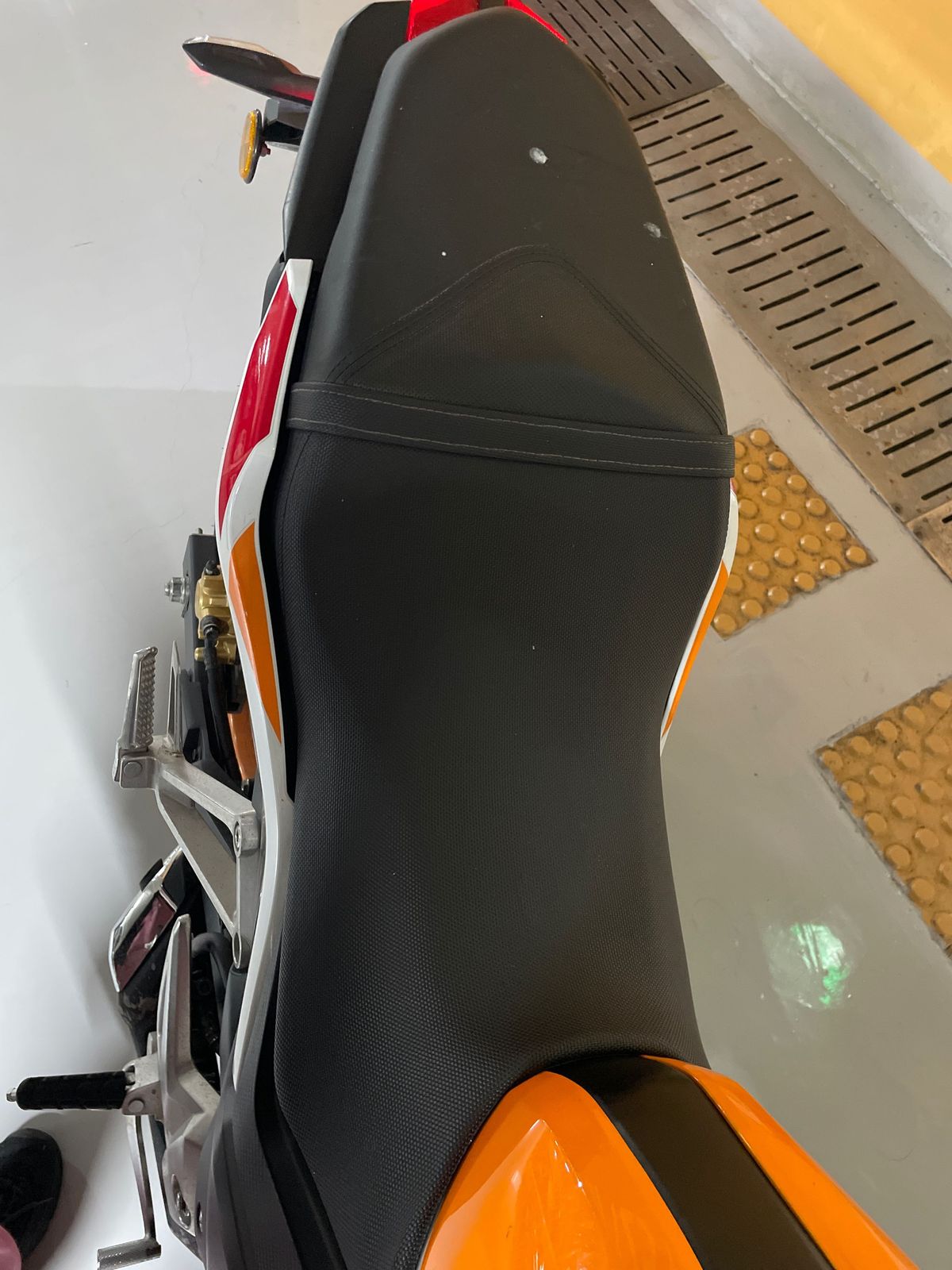 혼다 CB 190 R 8