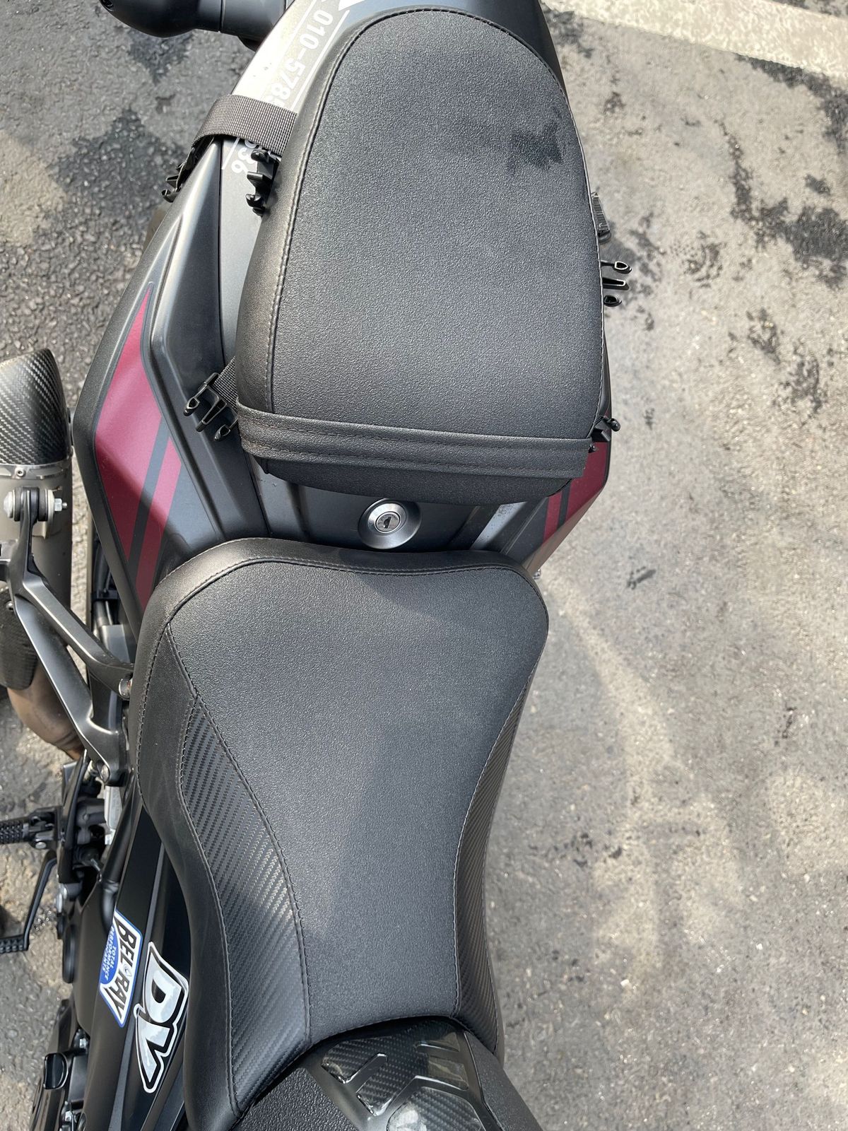 스즈키 GSX S 750 8