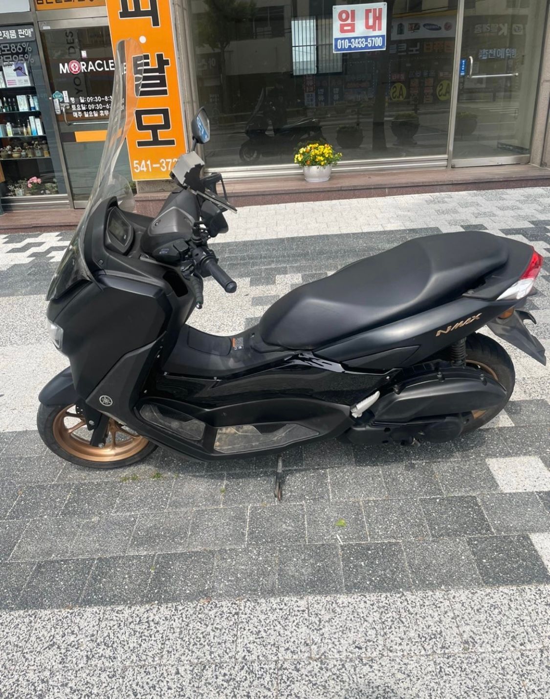 야마하 NMAX 125 thumb 2