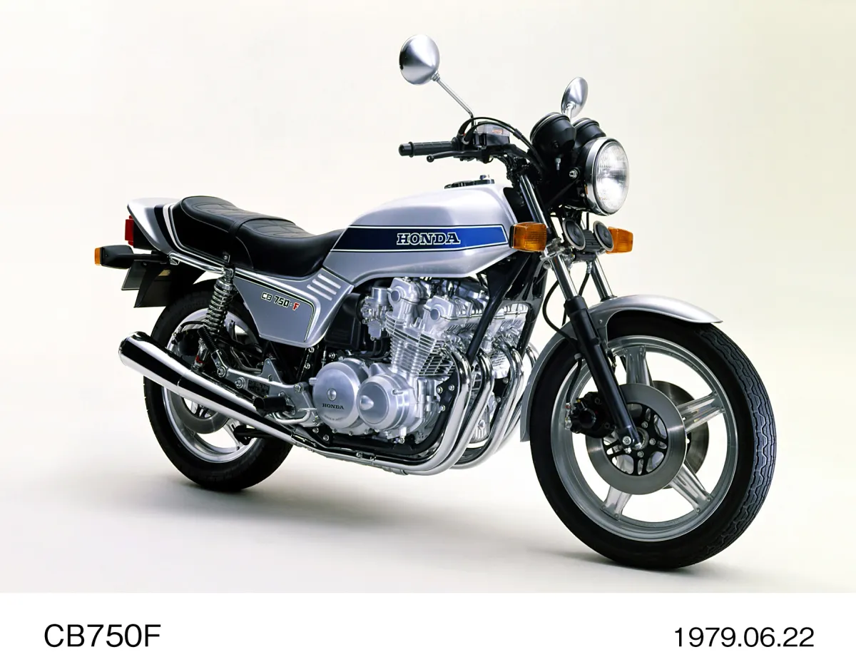[클래식 돌아보기] 혼다 CB750F, 16밸브 엔진에서 차체 개선으로 이미지