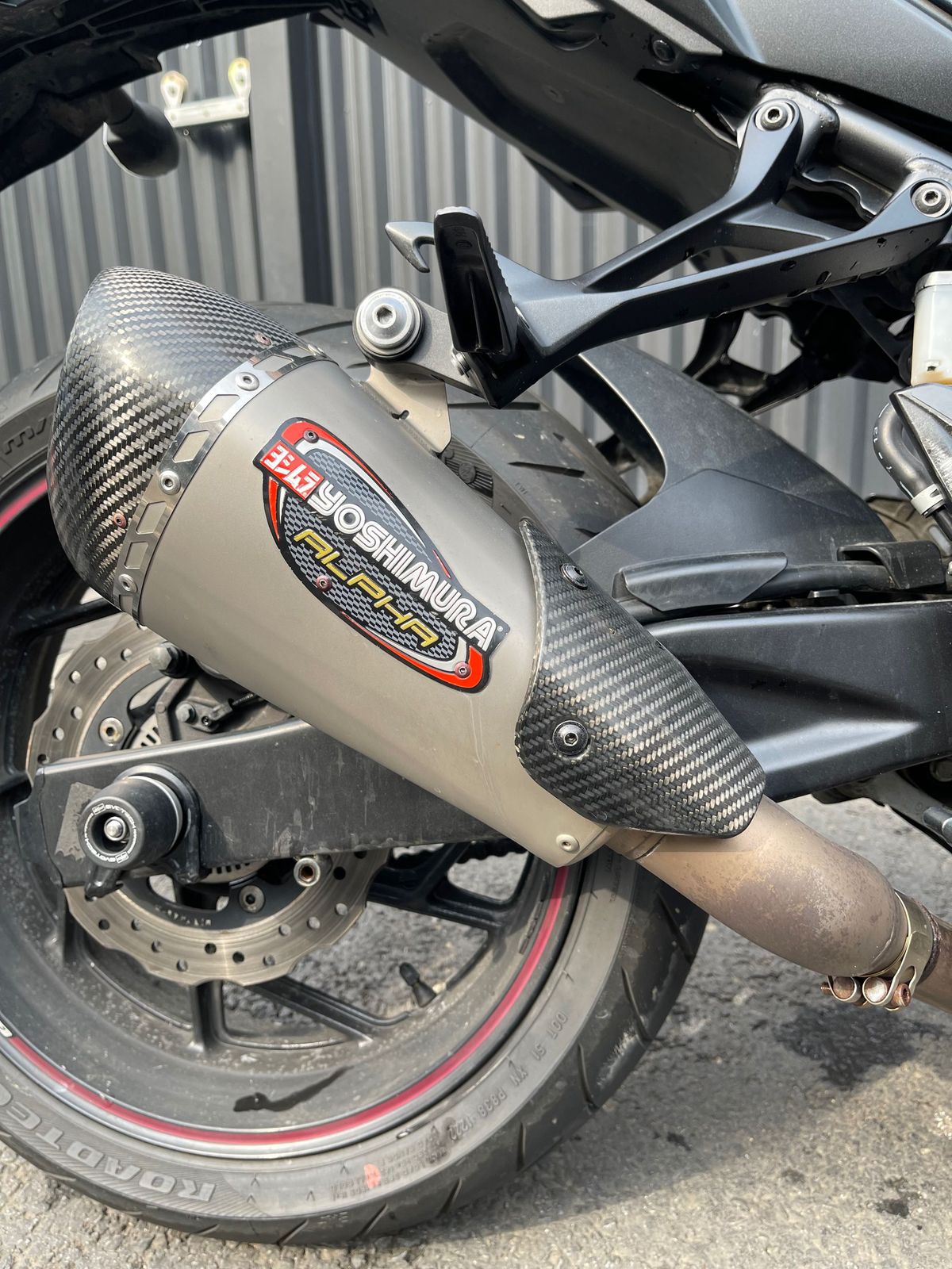 스즈키 GSX S 750 10