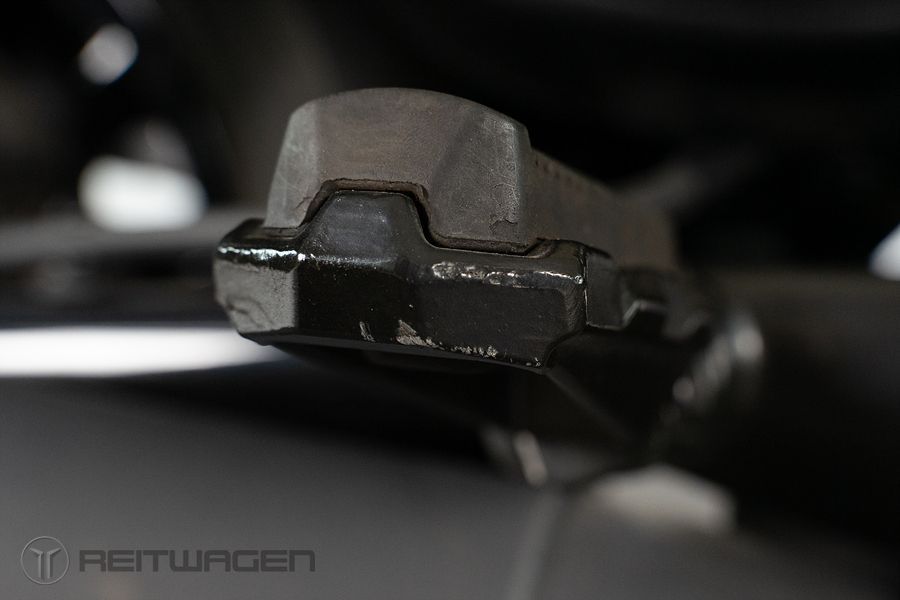 KR모터스 아퀼라 300 S 64