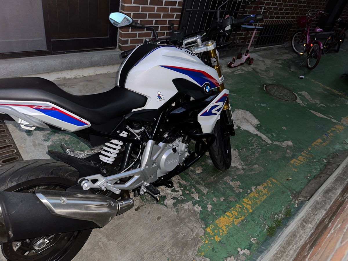 BMW G 310 R main