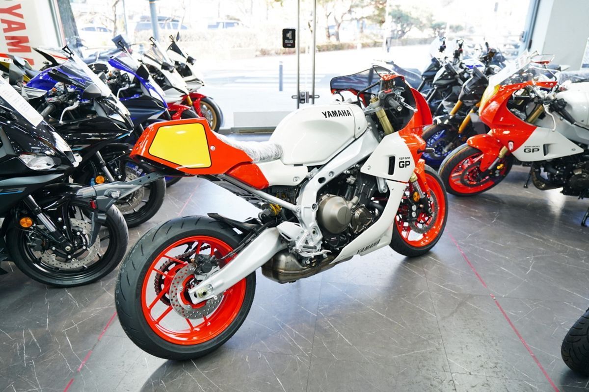 야마하 XSR 900 GP 6