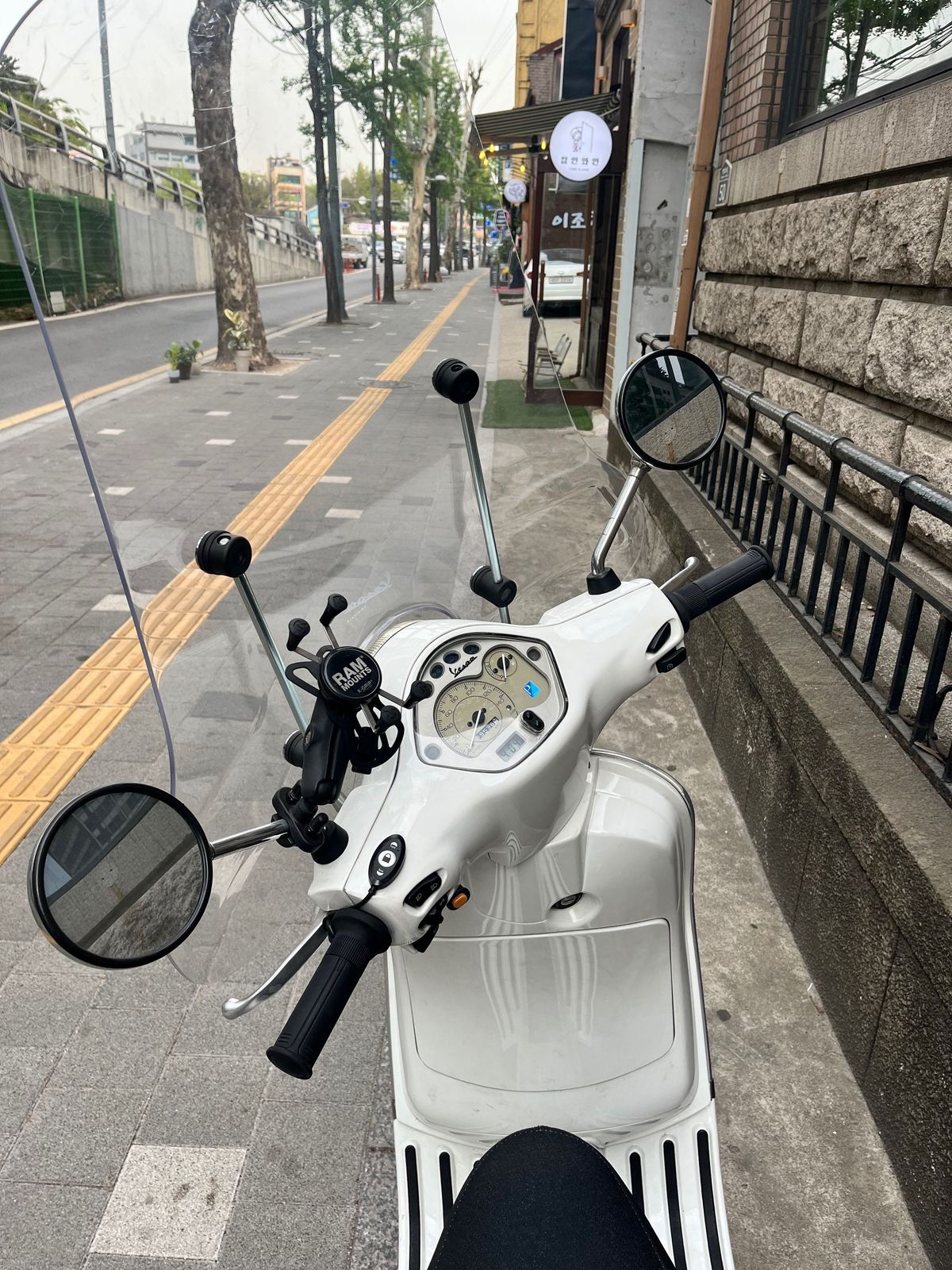 베스파 LX 125 5