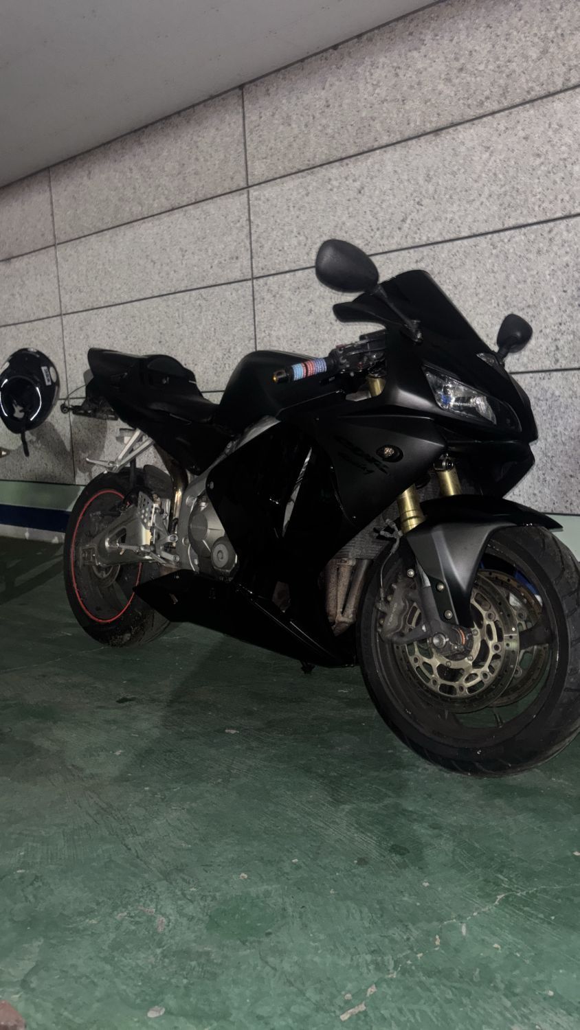 혼다 CBR 600 RR main