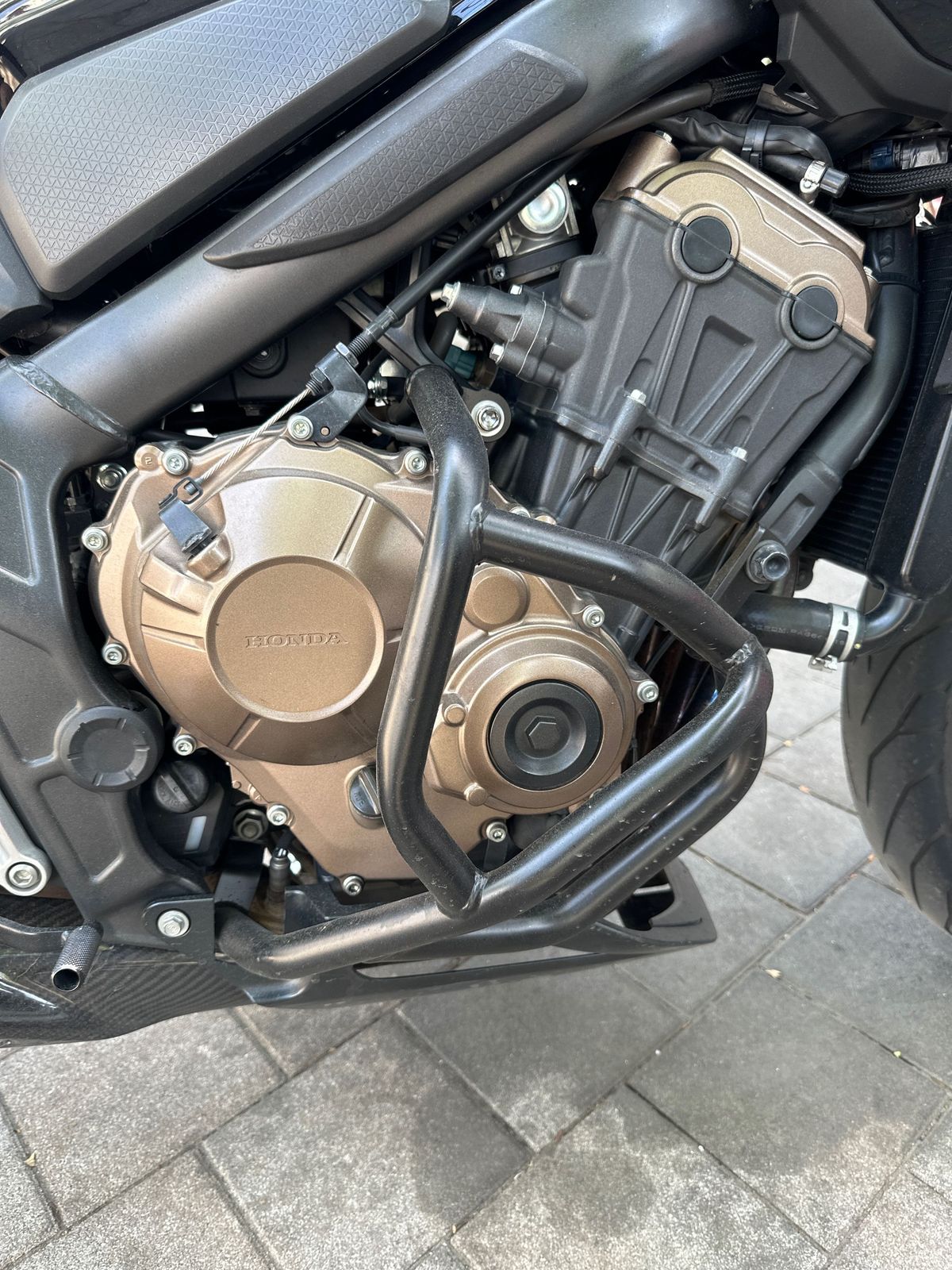 혼다 CB 650 R 7