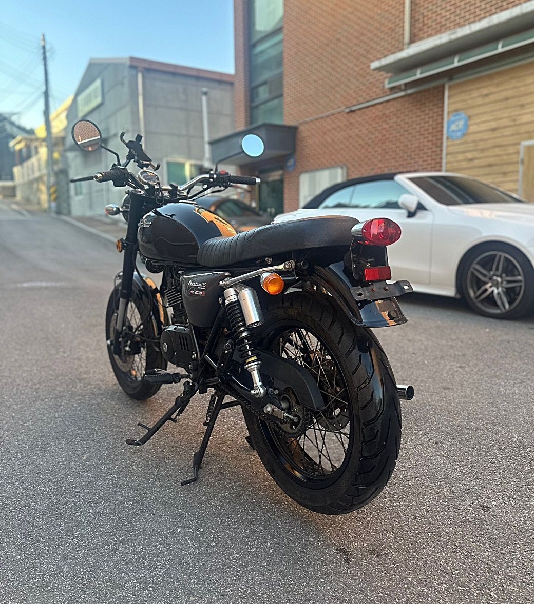 엘로이모터스 팬텀 125 S 6