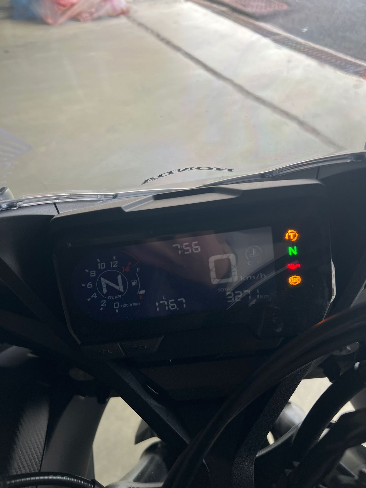 혼다 CBR 650 R MT 5