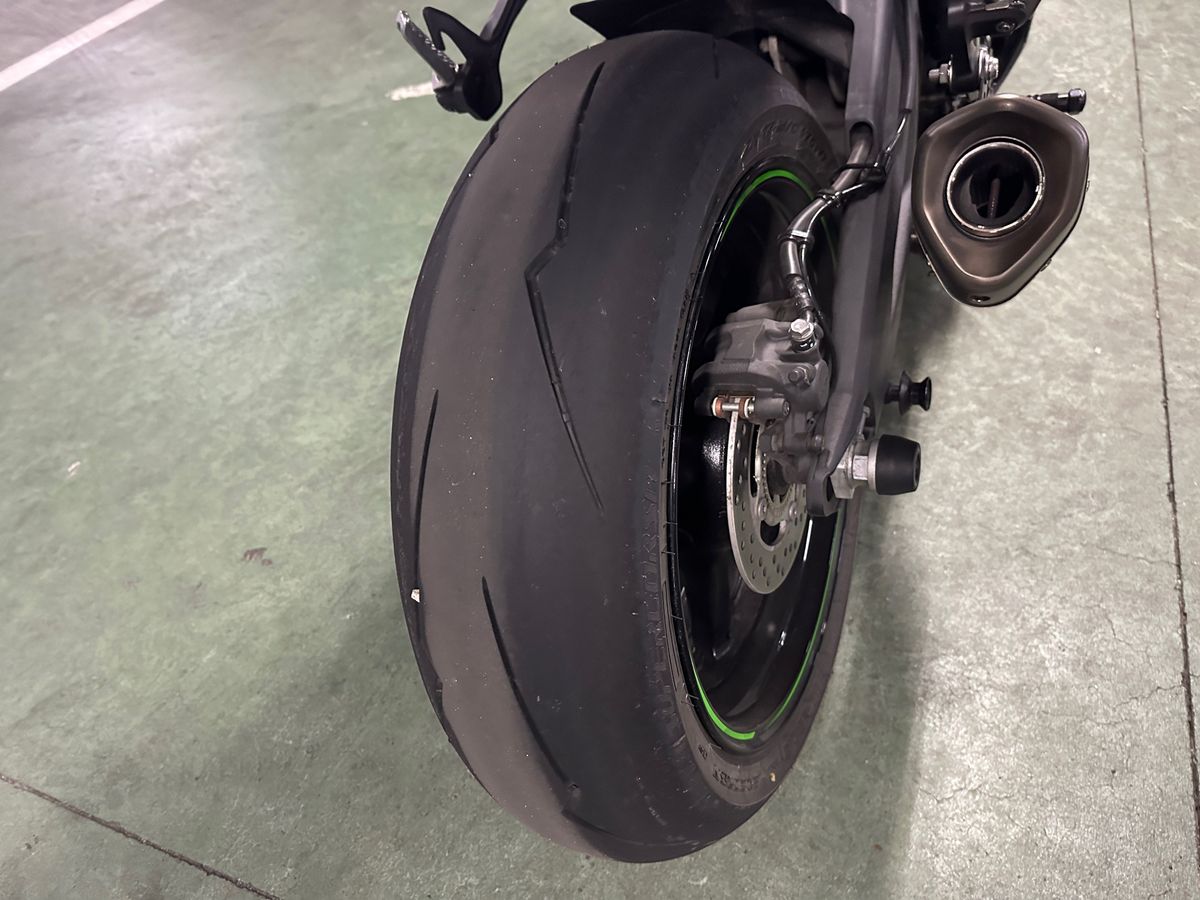 가와사키 닌자 ZX 10 R 9