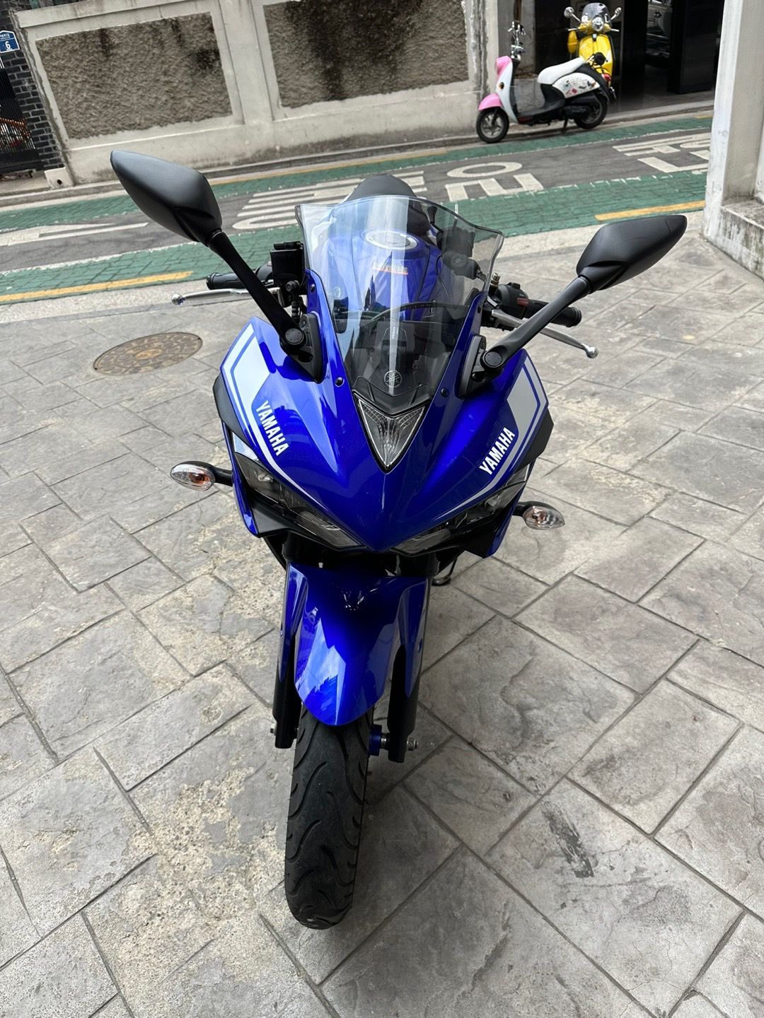 야마하 YZF R3 more