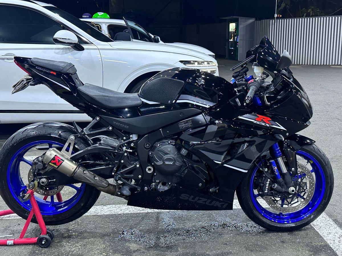 스즈키 GSX R 1000 R main