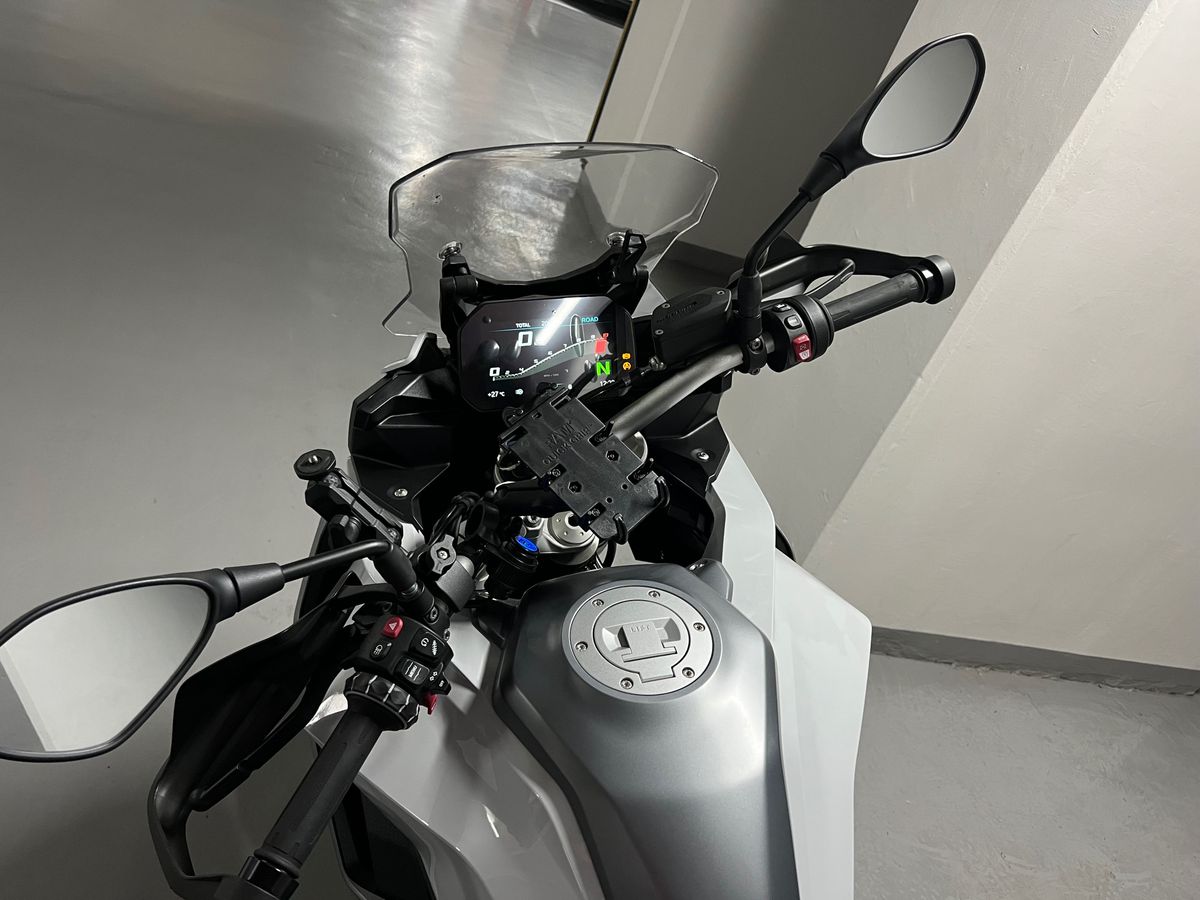 BMW F 900 XR more