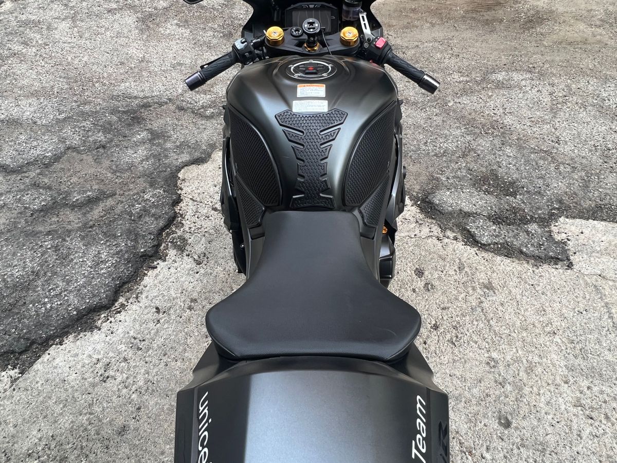 스즈키 GSX R 1000 R 블랙 에디션 8