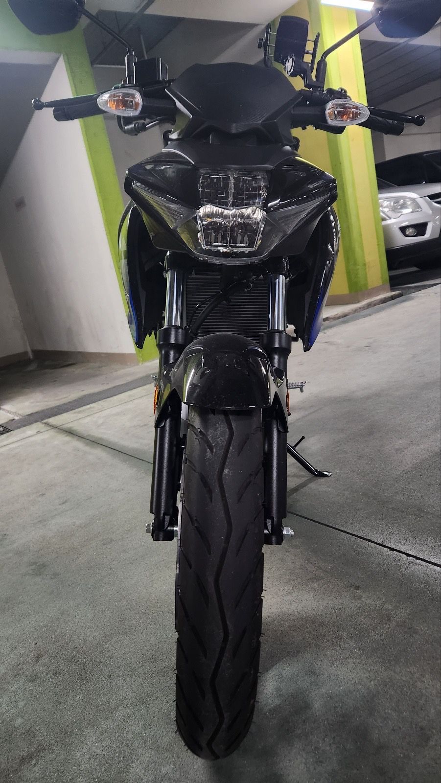 스즈키 GSX S 125 more