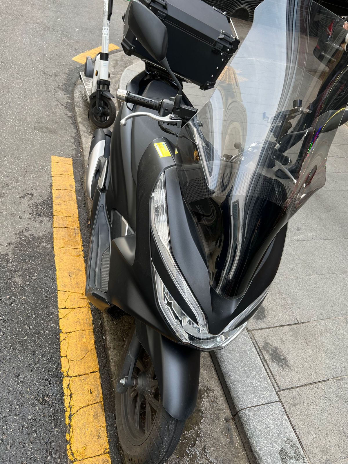 혼다 PCX 125 7