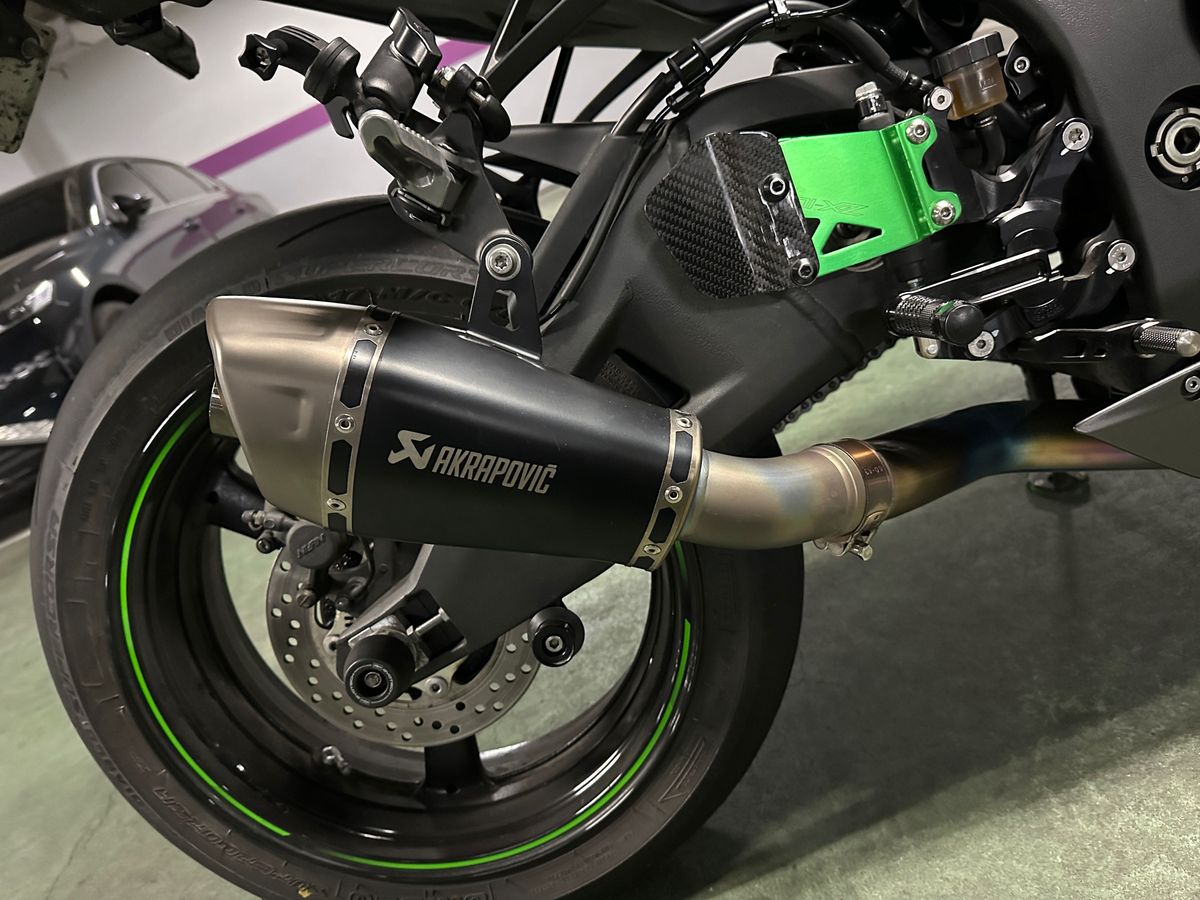 가와사키 닌자 ZX 10 R 10