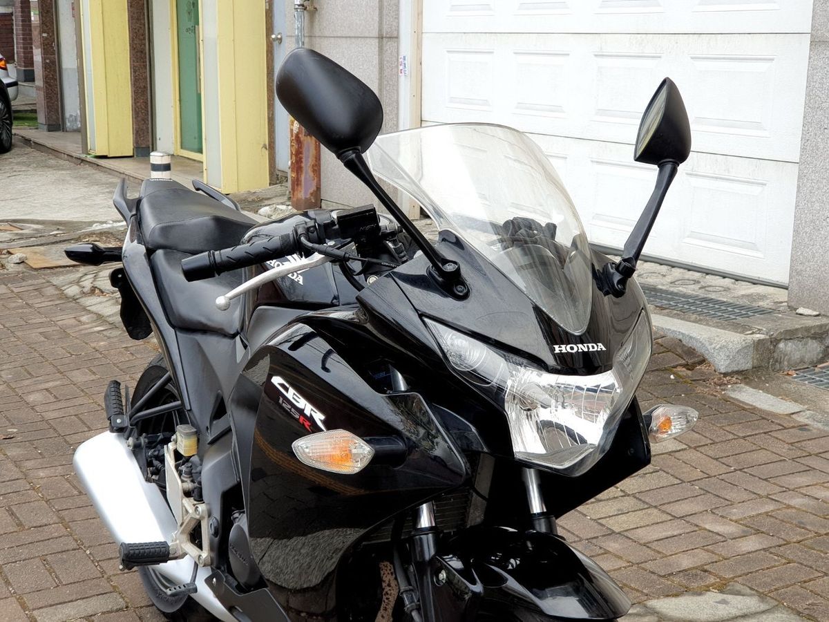 혼다 CBR 125 R 7
