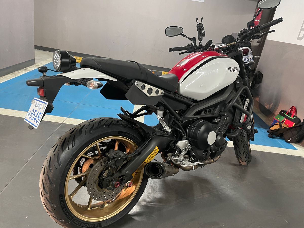 야마하 XSR 900 4