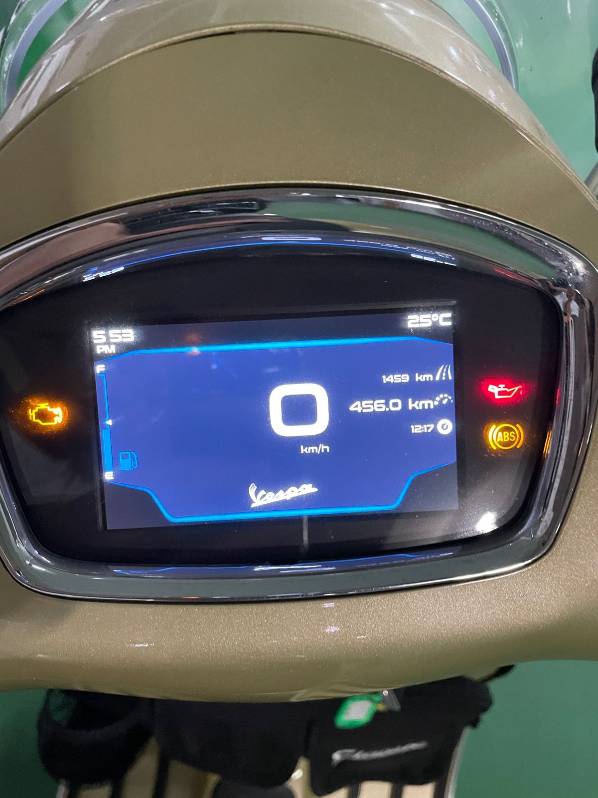 베스파 GTS 300 75주년 스페셜 에디션 5