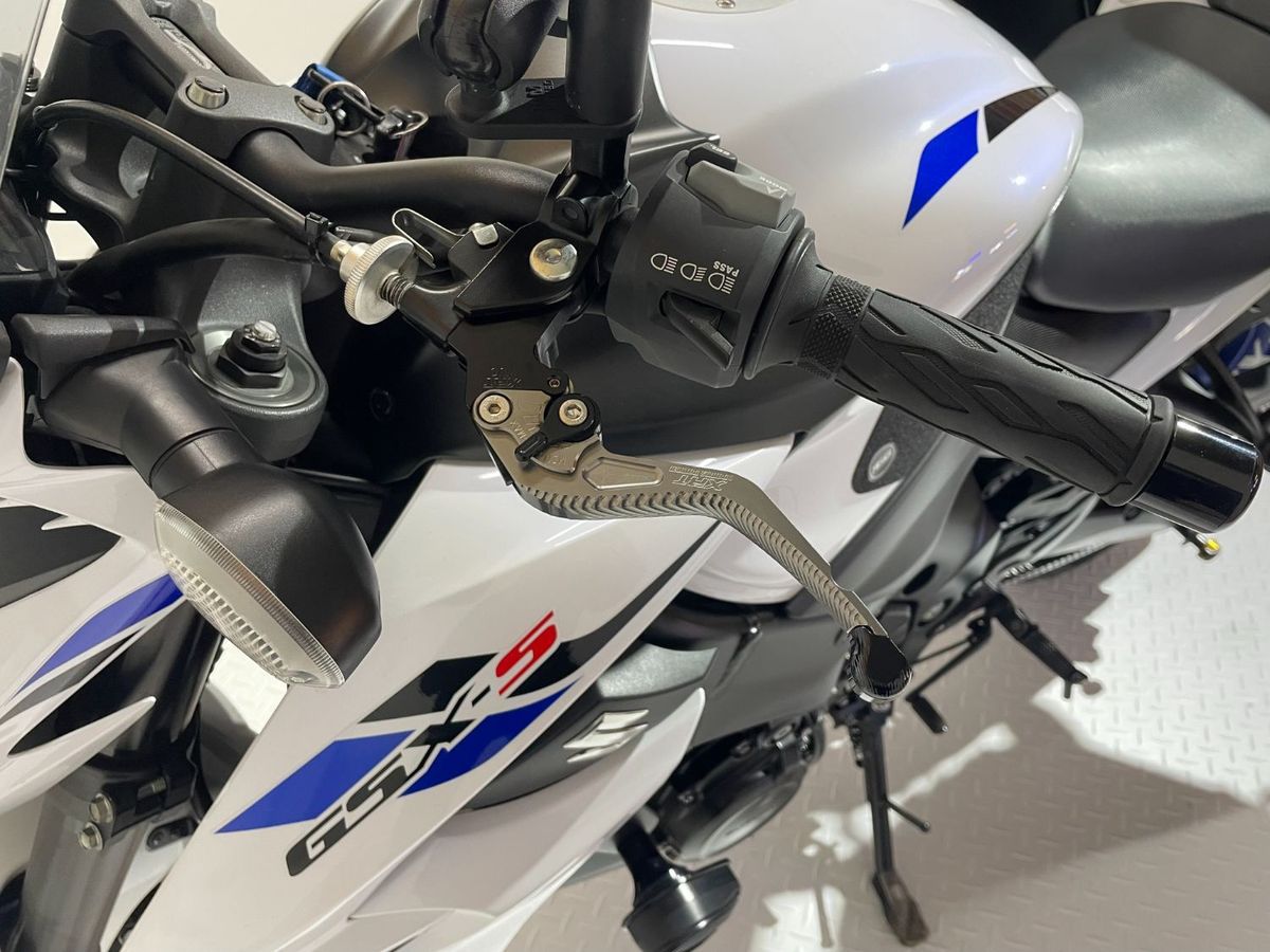 스즈키 GSX S 1000 7