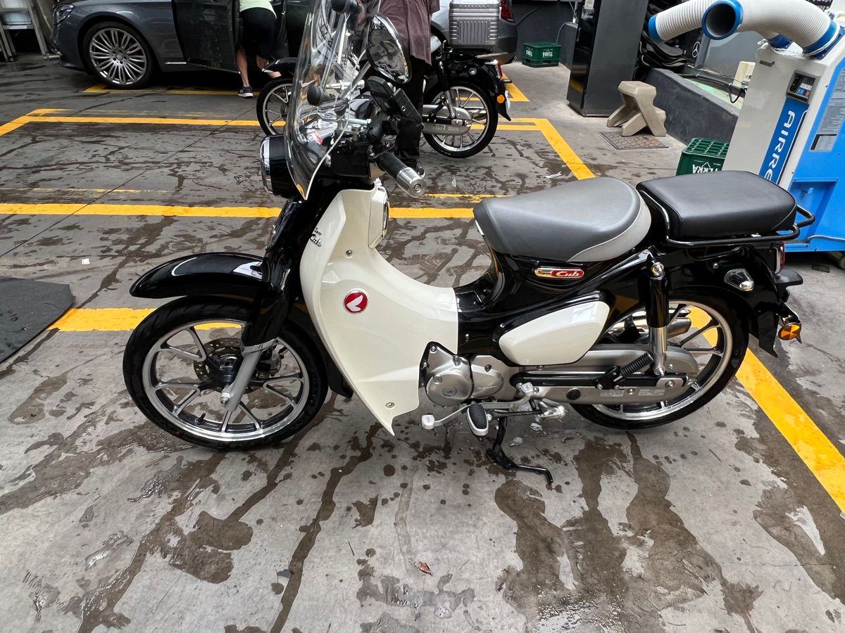혼다 C 125 8